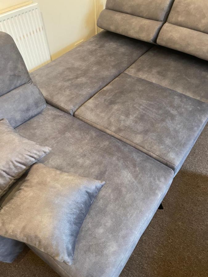 Spacious 4 Bedroom House Near Stokes Croft!! Central!!! Бристол Екстериор снимка